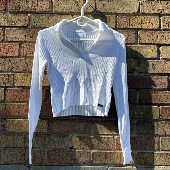 Calvin Klein Jeans White Ribbed Knit Collared Top (Size XS) - Picture 2 of 3